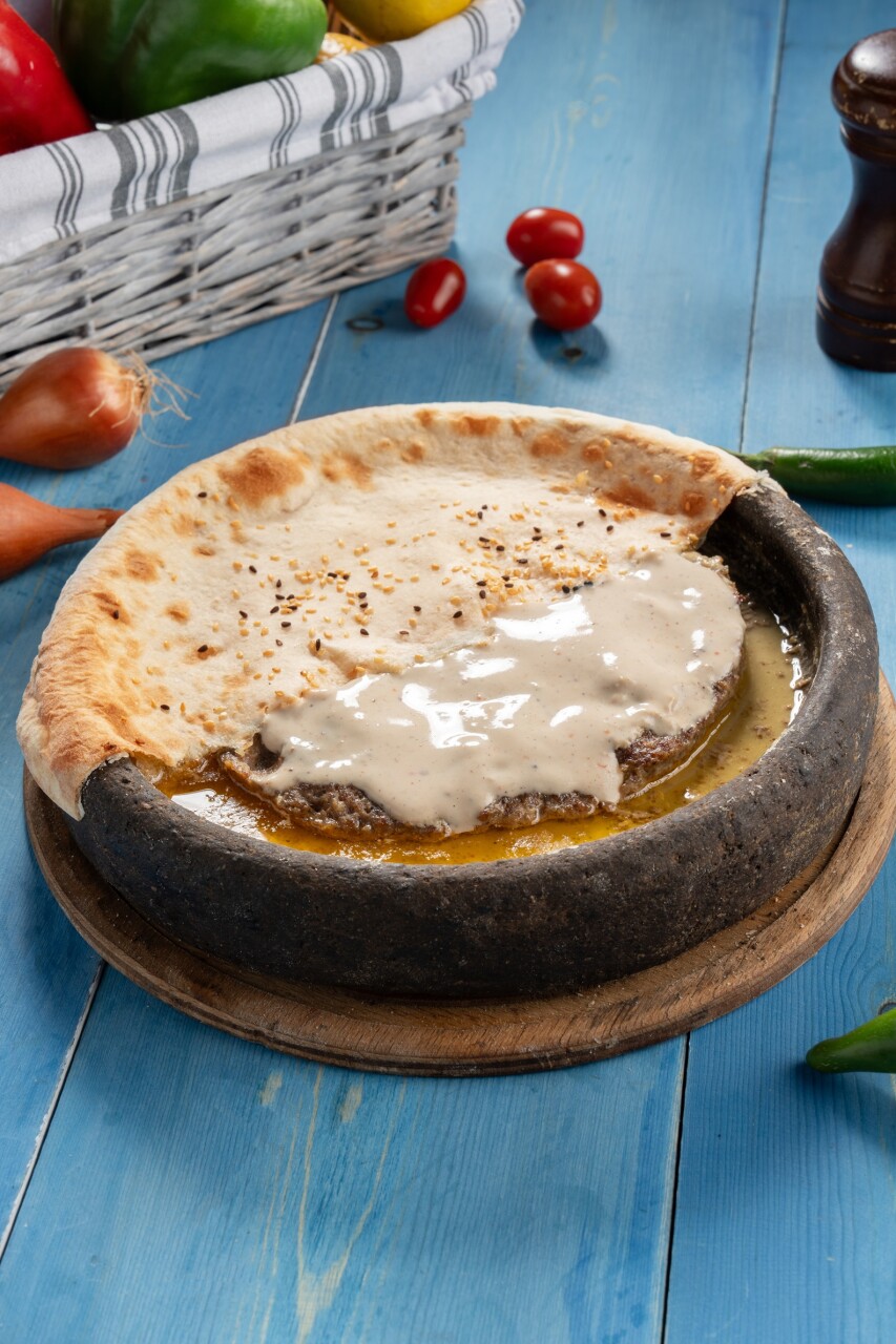 فخارة لحمة بالصينية بلبن